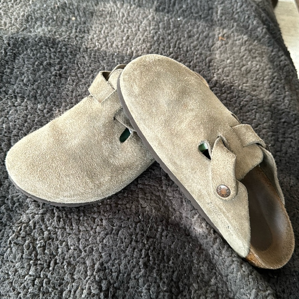 Birk taupe mules